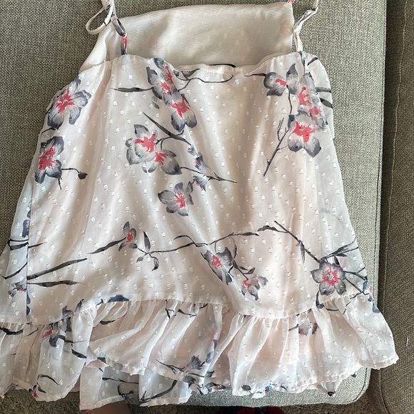 This shirt is super cute and great for so many occasions. - Picture 2 of 2